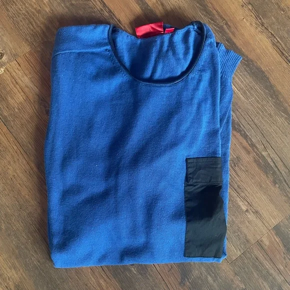 Original Hugo Boss electric blue crew neck sweater. Used. Size Large - Picture 9 of 10
